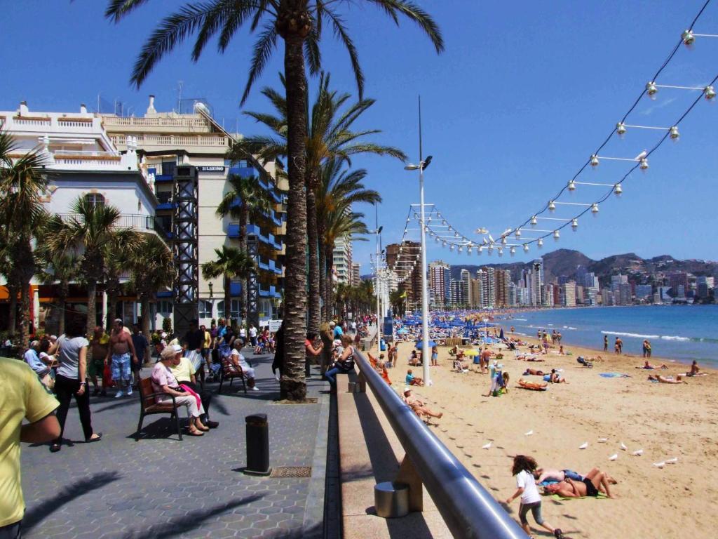 Hotel Iris Benidorm Exterior photo