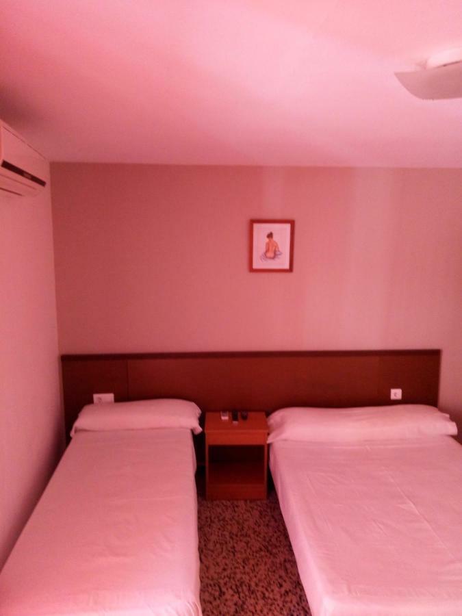Hotel Iris Benidorm Exterior photo